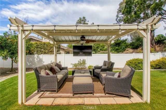 30155 Campo Verde, Temecula, CA 92592