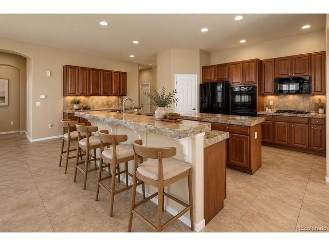 10553 Cross Country Ln, Littleton, CO 80125