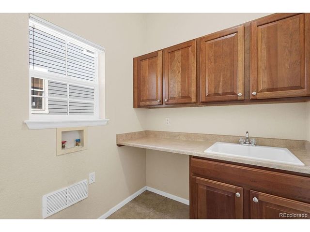 10553 Cross Country Ln, Littleton, CO 80125