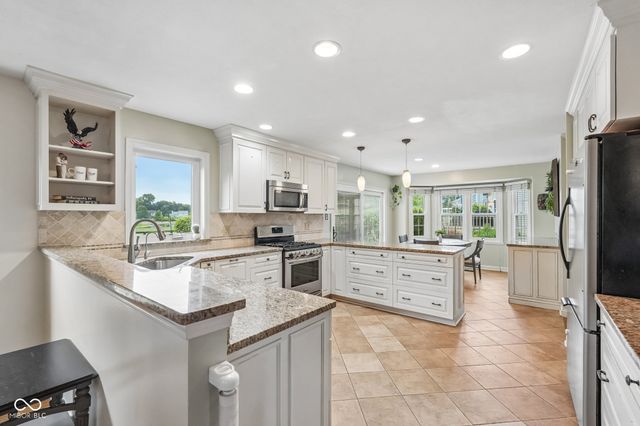 5861 Arabian Run, Indianapolis, IN 46228