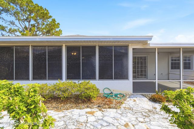 2015 Bottlebrush Drive, Melbourne, FL 32935