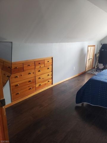 214 Irene St, Linden City, NJ 07036