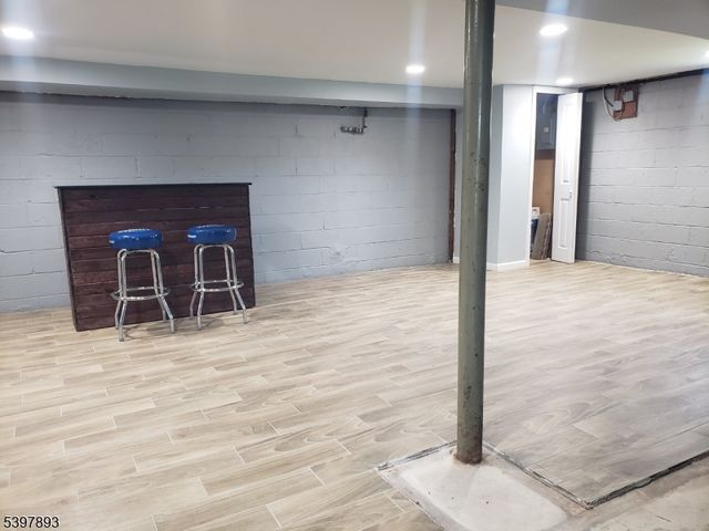 214 Irene St, Linden City, NJ 07036