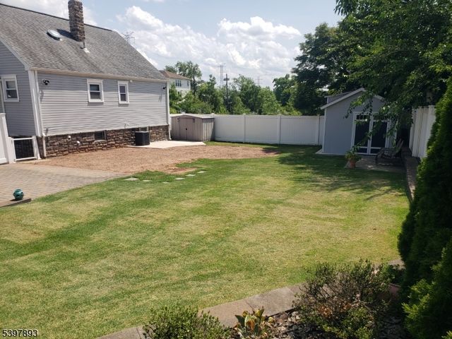 214 Irene St, Linden City, NJ 07036