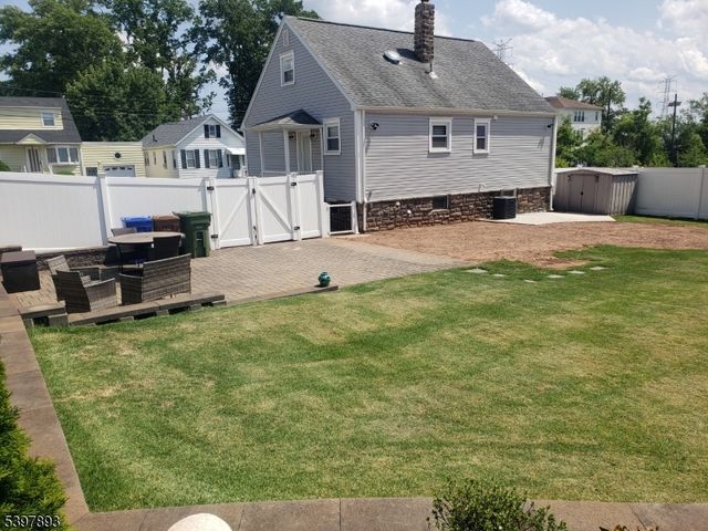 214 Irene St, Linden City, NJ 07036