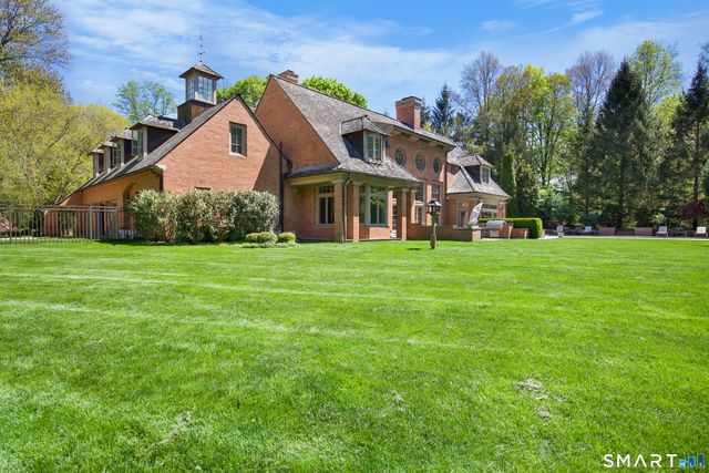 21 Daniel Court, Westport, CT 06880