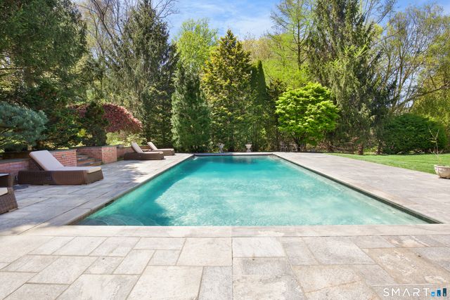 21 Daniel Court, Westport, CT 06880