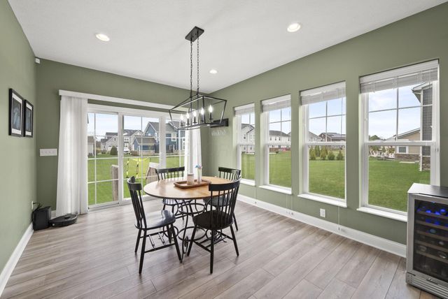 8400 Apricot Way, Plain City, OH 43064