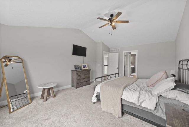 8400 Apricot Way, Plain City, OH 43064