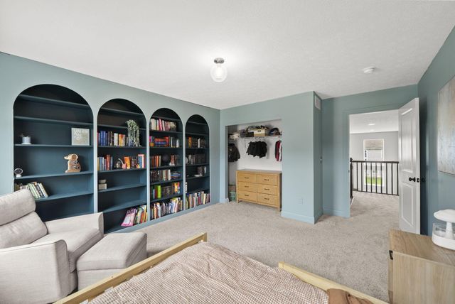 8400 Apricot Way, Plain City, OH 43064