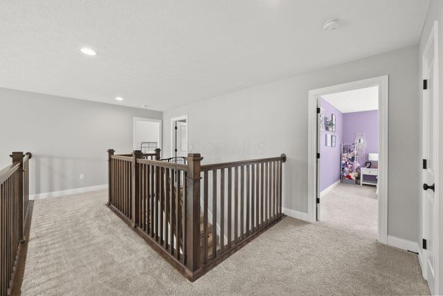 8400 Apricot Way, Plain City, OH 43064