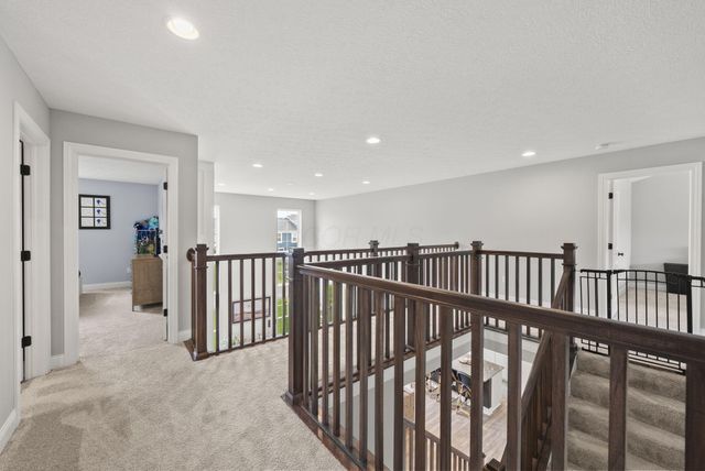 8400 Apricot Way, Plain City, OH 43064