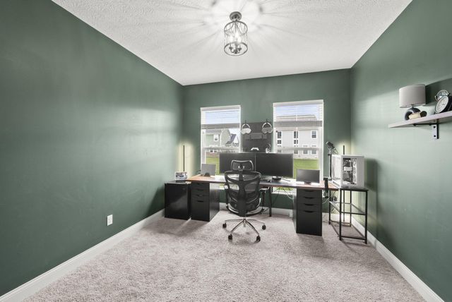 8400 Apricot Way, Plain City, OH 43064