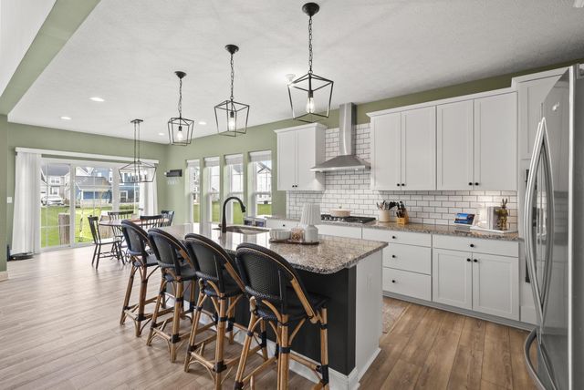 8400 Apricot Way, Plain City, OH 43064