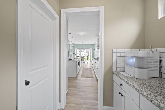 8400 Apricot Way, Plain City, OH 43064