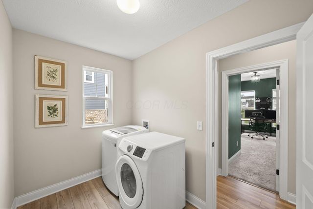 8400 Apricot Way, Plain City, OH 43064