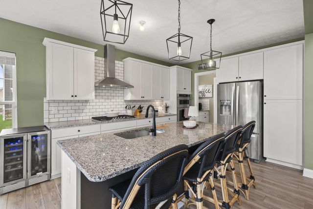 8400 Apricot Way, Plain City, OH 43064