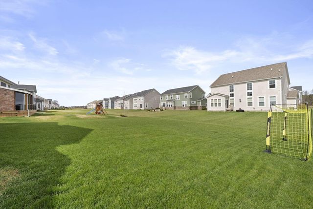 8400 Apricot Way, Plain City, OH 43064