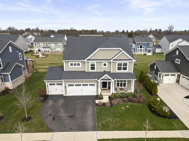 8400 Apricot Way, Plain City, OH 43064