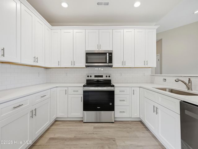 1058 Chadwick Shores Drive, Sneads Ferry, NC 28460
