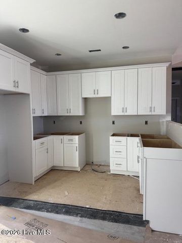 1058 Chadwick Shores Drive, Sneads Ferry, NC 28460