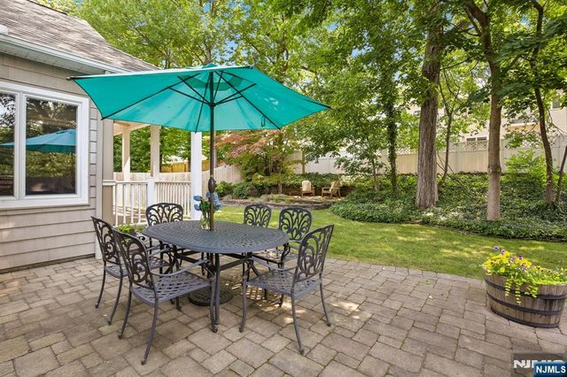 292 Gorden Drive, Paramus, NJ 07652