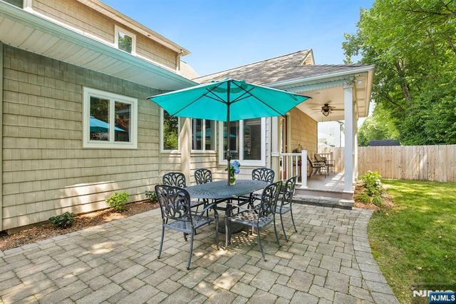 292 Gorden Drive, Paramus, NJ 07652