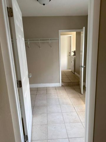 9519 Birmingham Drive, Palm Beach Gardens, FL 33410