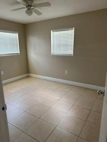 9519 Birmingham Drive, Palm Beach Gardens, FL 33410