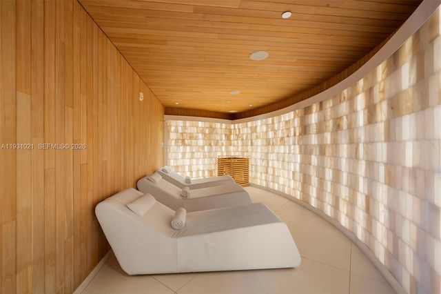 17901 Collins Ave 1002, Sunny Isles Beach, FL 33160