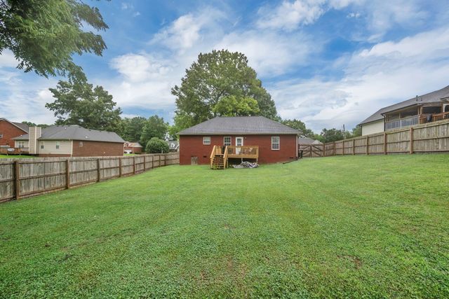 2029 Sunday Silence Dr, Greenbrier, TN 37073