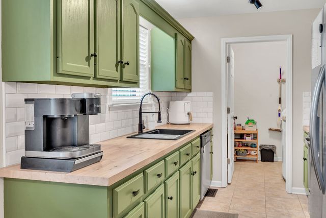 2029 Sunday Silence Dr, Greenbrier, TN 37073