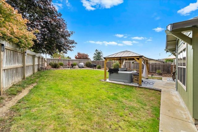 1777 Xavier Court, Fortuna, CA 95540