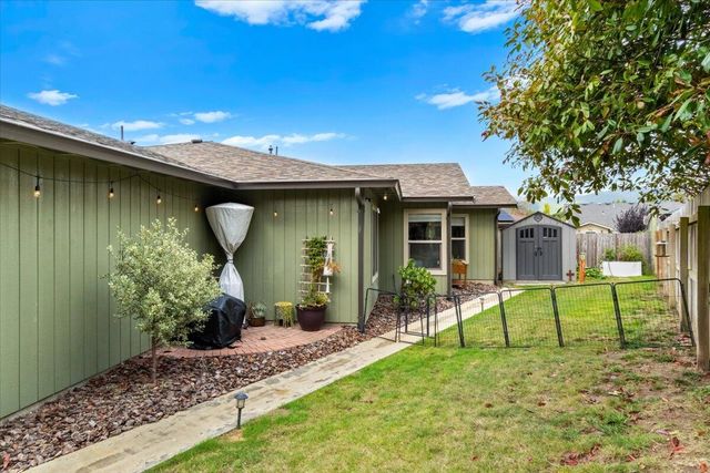 1777 Xavier Court, Fortuna, CA 95540