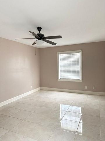 48 Le Parc Fontaine, Lithonia, GA 30038