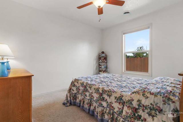 2150 W Stonefly Pl, Nampa, ID 83651