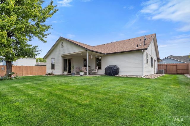 2150 W Stonefly Pl, Nampa, ID 83651