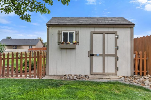 2150 W Stonefly Pl, Nampa, ID 83651