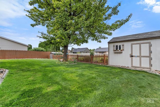 2150 W Stonefly Pl, Nampa, ID 83651