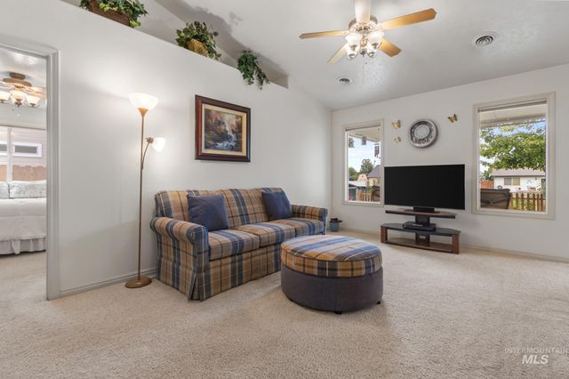 2150 W Stonefly Pl, Nampa, ID 83651