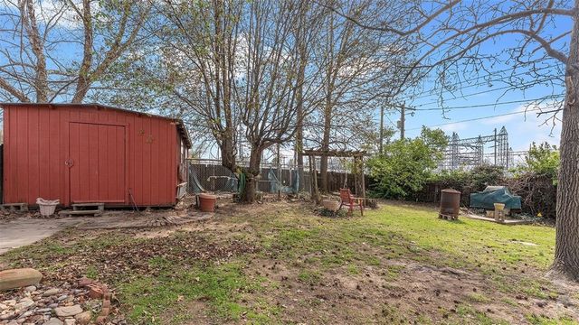 1300 Silent Grove Road, Springdale, AR 72762