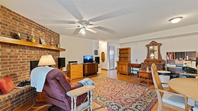 1300 Silent Grove Road, Springdale, AR 72762