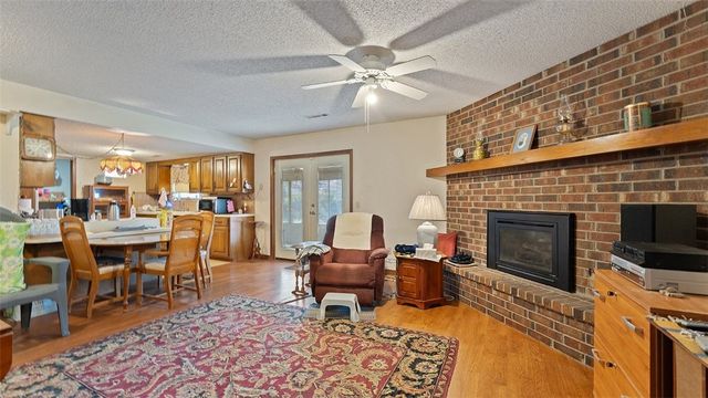 1300 Silent Grove Road, Springdale, AR 72762