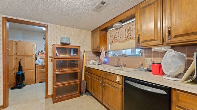 1300 Silent Grove Road, Springdale, AR 72762