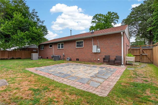 703 New Bern AVE, Hampton, VA 23669