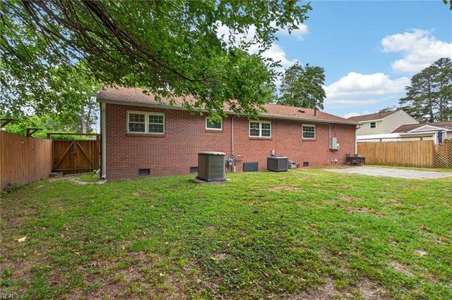703 New Bern AVE, Hampton, VA 23669