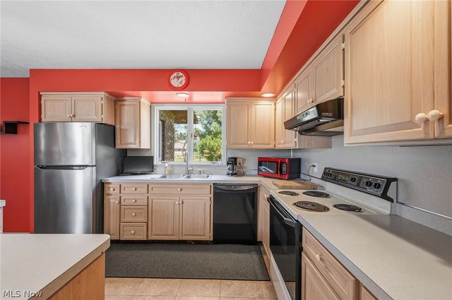 16385 Messenger Road, Chagrin Falls, OH 44023