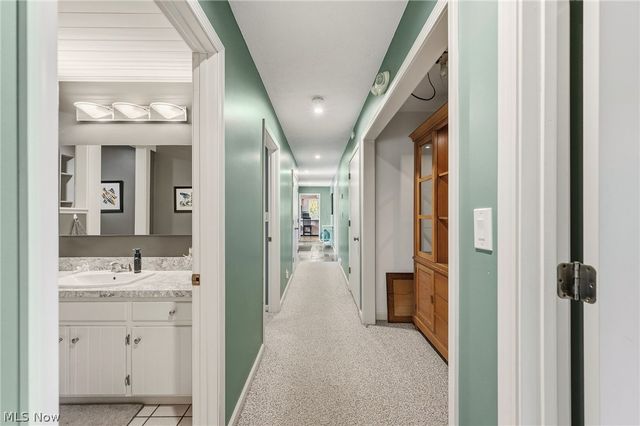 16385 Messenger Road, Chagrin Falls, OH 44023