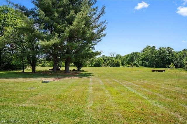 16385 Messenger Road, Chagrin Falls, OH 44023