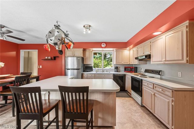 16385 Messenger Road, Chagrin Falls, OH 44023